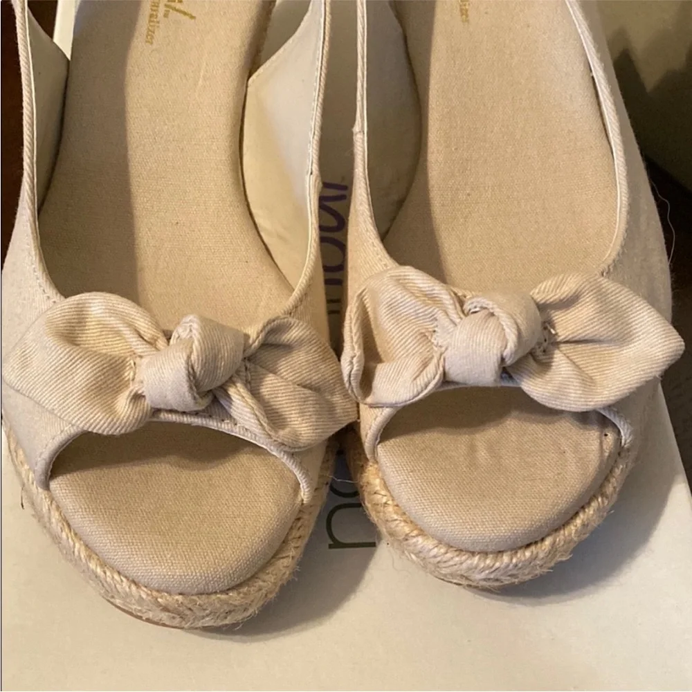 Natural Soul Women's Cream Espadrille Sandals with Slingback and Bow